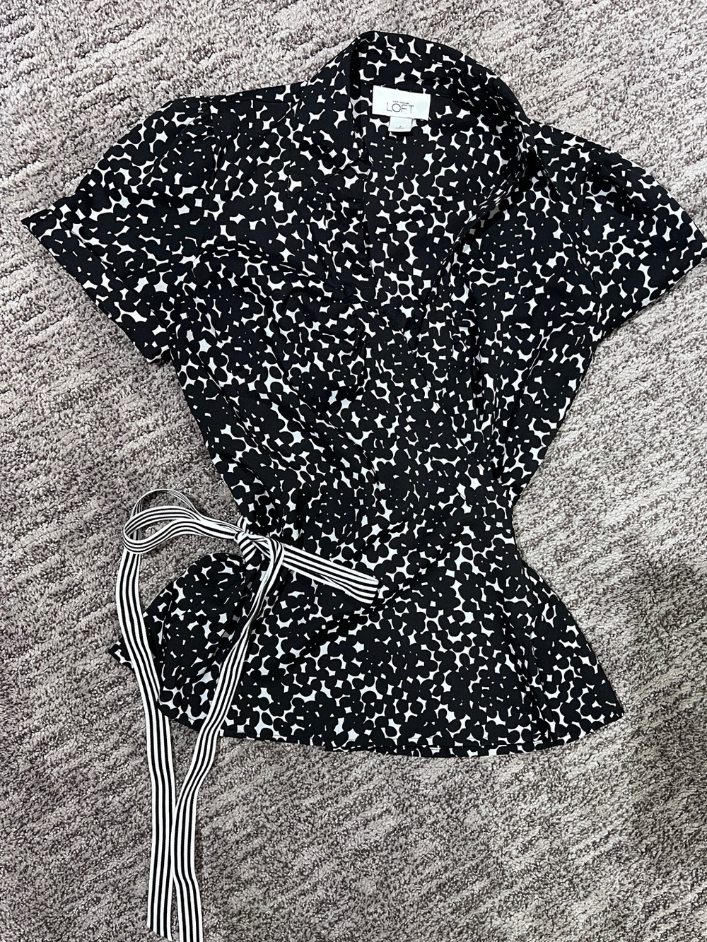 LOFT Black & White Cap-Sleeve Tie-Waist Wrap Blouse